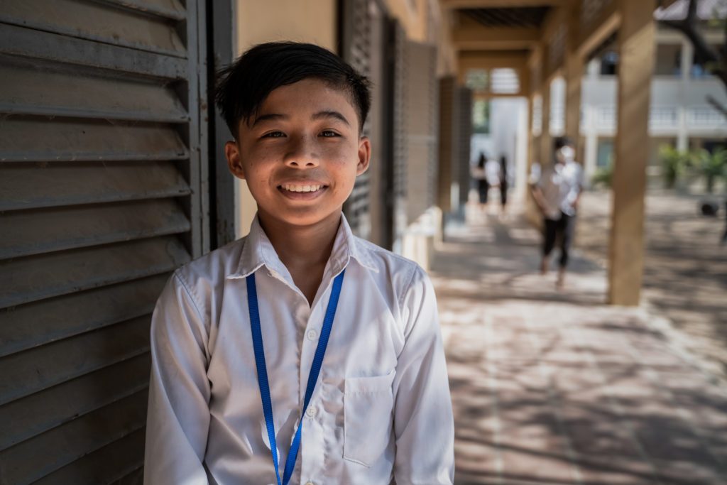 Foto på Sereyvat som intervjuats i artikeln.