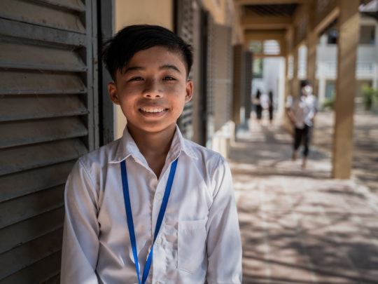 Foto på Sereyvat som intervjuats i artikeln.